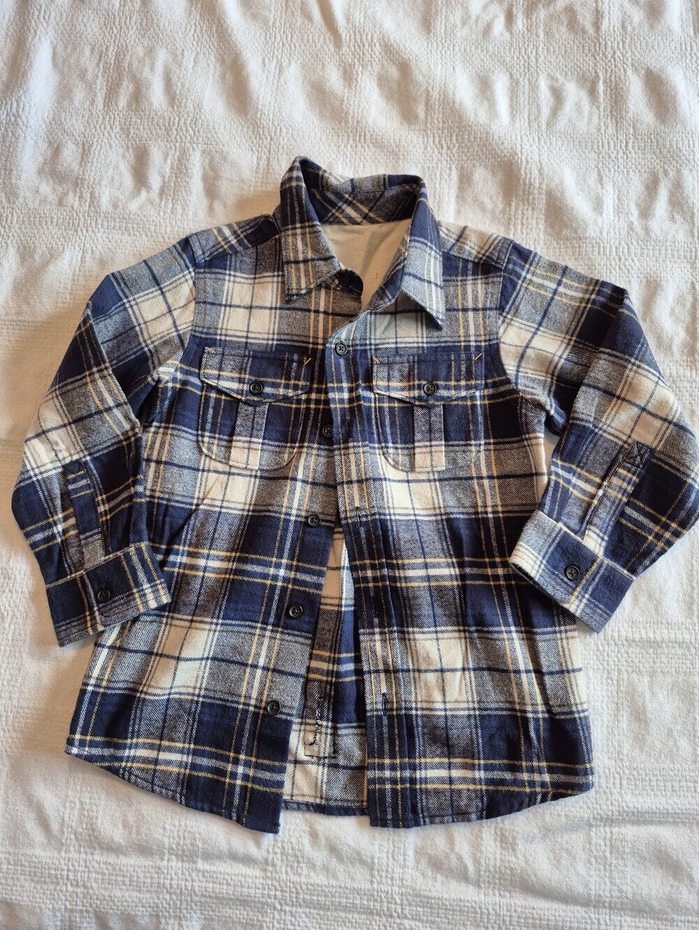 Oshkosh boys size 5 flannel long sleeve shirt, tags removed back defect NEW